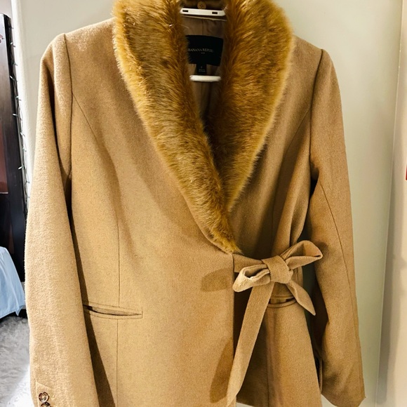 Banana Republic Coat - Picture 2 of 3
